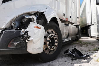 18-wheeler accident personal injury attorney